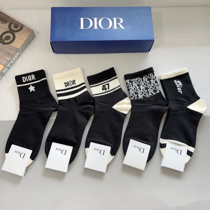 DIOR